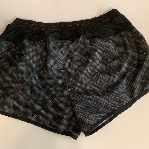 Champion C9 Size XL Blue and Black Athletic Shorts Bundle 2. Preloved - Picture 5 of 5